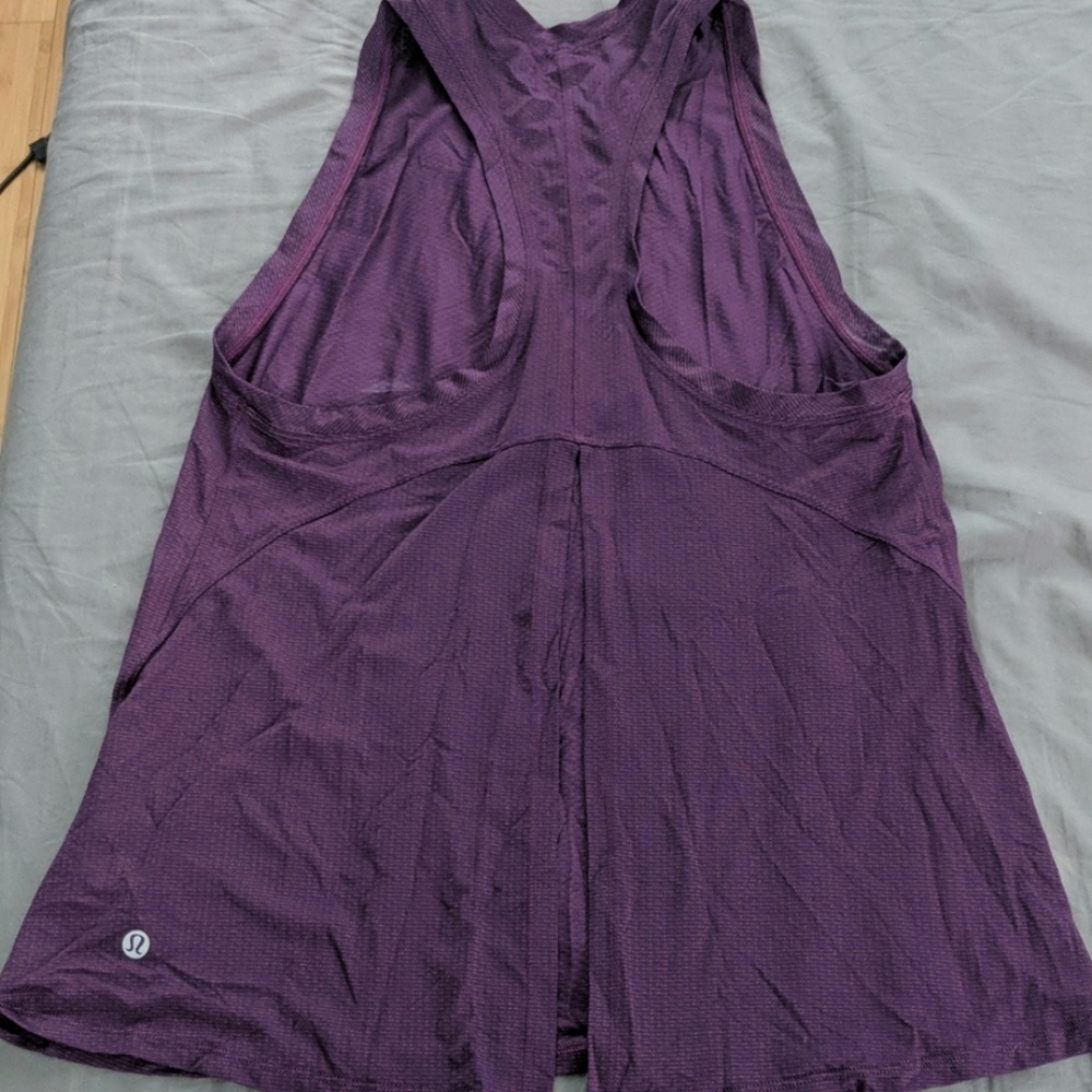 Lululemon tank